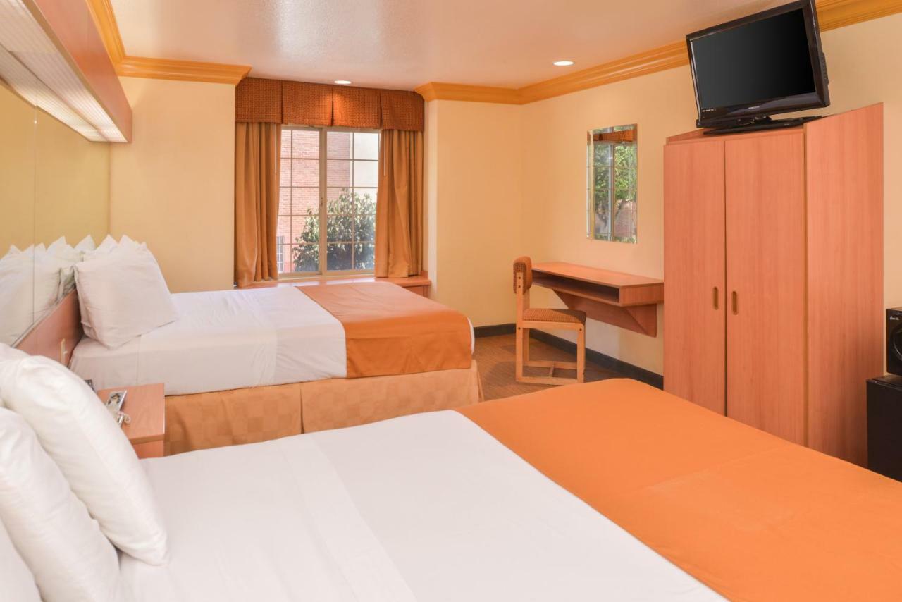 H3 Inn&suites - Lax Airport - Angeles Motel