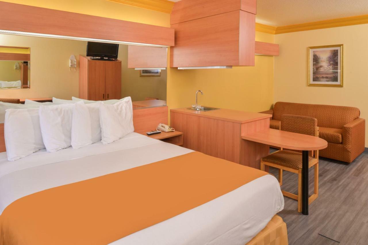 H3 Inn&suites - Lax Airport - Angeles Inglewood