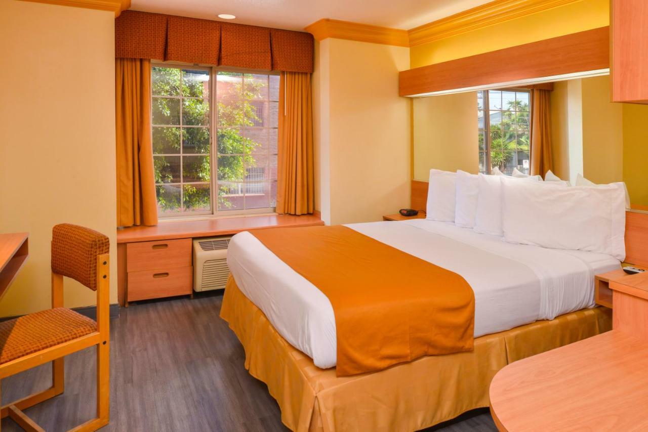H3 Inn&suites - Lax Airport - Angeles Motel